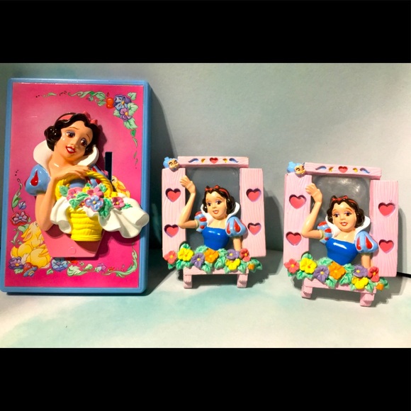 DISNEY’S SNOW WHITE’S Switchplate-Nite Lights 90s - Picture 1 of 16